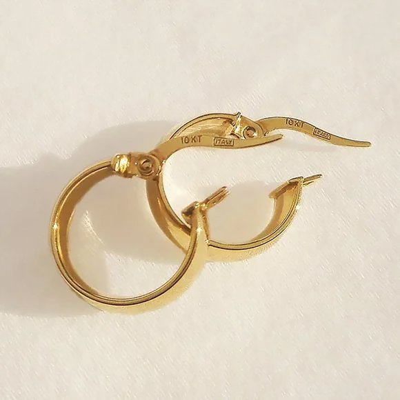 Real Solid 10K Gold Thick Hoop Earrings Hypo Allergenic 18 mm Stamped 10K - Picture 1 of 5
